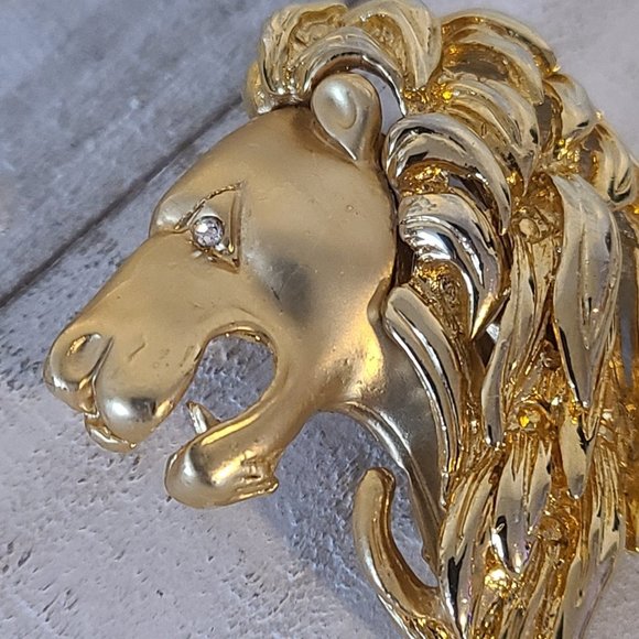 Vintage Lion Head Gold Tone Brooch Pin Rhinestone Eye Leo Zodiac 3d Profile - Picture 2 of 8